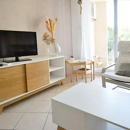 Apartamento Rives Du Lez Avec Terrasse Et Parking Gratuit