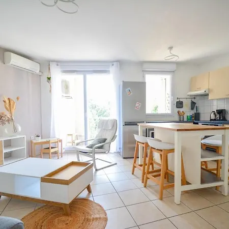 Apartment Rives Du Lez Avec Terrasse Et Parking Gratuit *